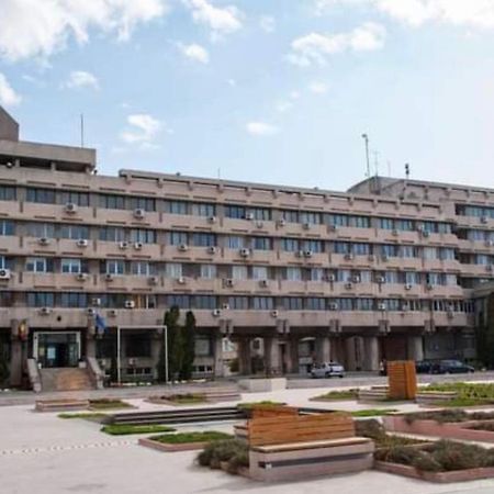 Tribunal Apartament Langa Faleza Dunarii 브러일라 외부 사진